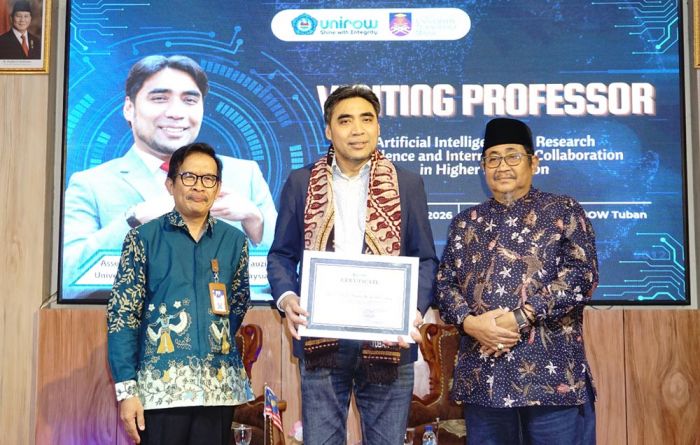 Gandeng Profesor UiTM Malaysia, Unirow Tuban Kupas Tuntas Pemanfaatan AI untuk Riset dan Industri 5
