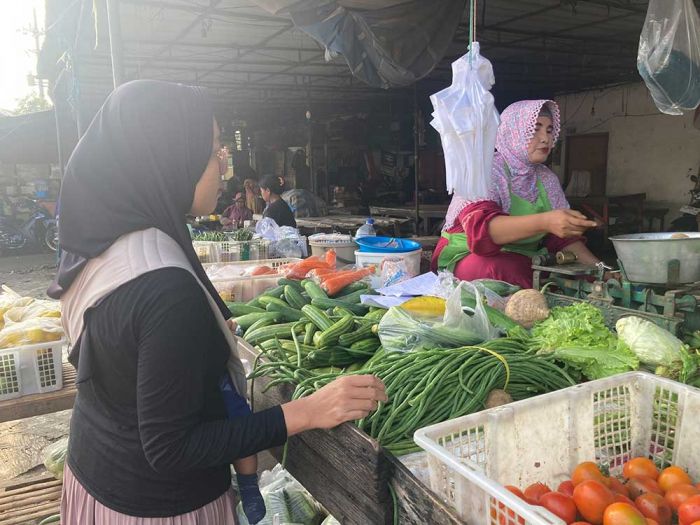 Update Harga Sembako Jatim 25 Ramadhan: Cabai Rawit Merah dan Merah Besar Naik Tipis