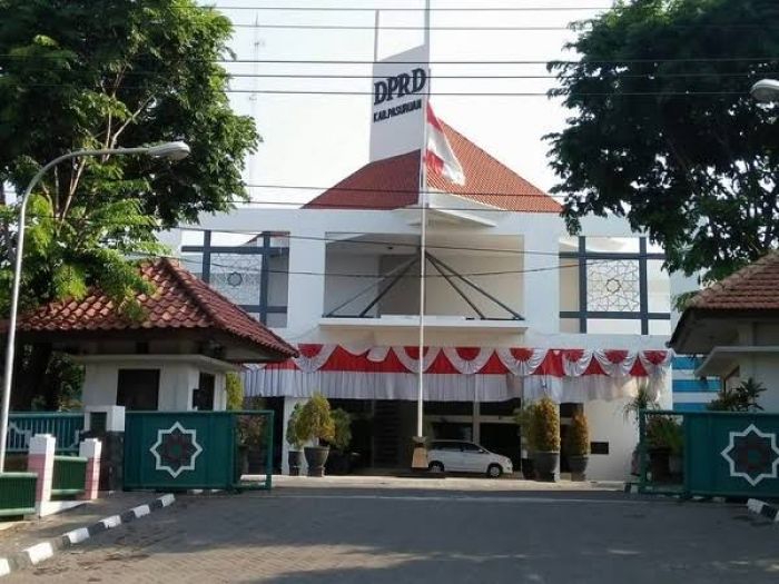 DPRD Kabupaten Pasuruan Hendak Rombak AKD Mendadak, Lujeng Pusaka Lihat Adanya Politik Dagang Sapi DPRD Kabupaten Pasuruan Hendak Rombak AKD Mendadak, Lujeng Pusaka Lihat Adanya Politik Dagang Sapi