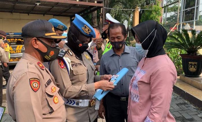 Propam Polres Pasuruan Lakukan Tes Urine dan Drug Wipe Terhadap Personel Polsek Jajaran Propam Polres Pasuruan Lakukan Tes Urine dan Drug Wipe Terhadap Personel Polsek Jajaran