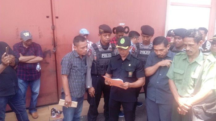PN Sidoarjo Eksekusi Bangunan Pergudangan di Meko Abadi PN Sidoarjo Eksekusi Bangunan Pergudangan di Meko Abadi