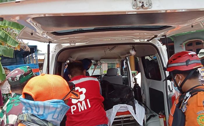Empat Hari Hilang, Kakek di Tuban Ditemukan Tewas Mengapung di Bengawan Solo Empat Hari Hilang, Kakek di Tuban Ditemukan Tewas Mengapung di Bengawan Solo