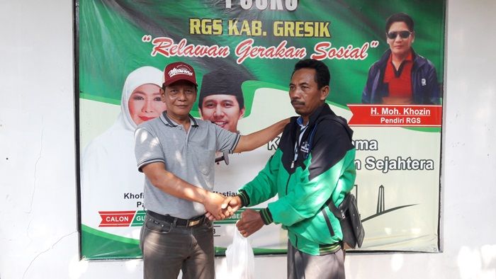 Dukung Prabowo-Sandi, Pendiri RGS Bagikan Ratusan Bungkus Daging Kurban ke Relawan