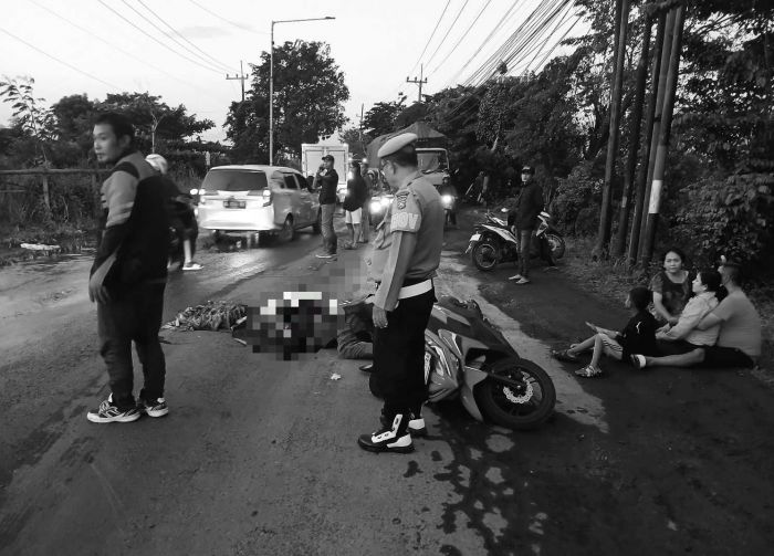  Hindari Lubang JalanDini Hari, Pemotor Asal Malang Tewas Terlindas Truk di Lingkar Timur Sidoarjo