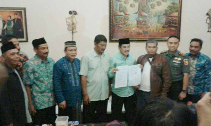 Dimediasi Selama 2,5 Jam, Kasus Pencubitan Siswa oleh Guru di Sidoarjo Berakhir Damai Dimediasi Selama 2,5 Jam, Kasus Pencubitan Siswa oleh Guru di Sidoarjo Berakhir Damai