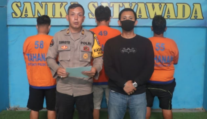 Dipicu Masalah Utang, Pria di Surabaya Sewa Pembunuh Bayaran untuk Habisi Warga Gresik Dipicu Masalah Utang, Pria di Surabaya Sewa Pembunuh Bayaran untuk Habisi Warga Gresik