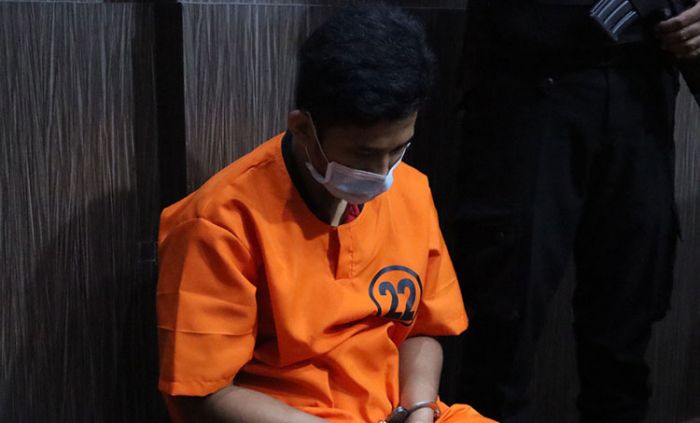 Ditukar dengan ATM Kosong, Sales di Blitar Kuras Uang Temannya Sendiri Ditukar dengan ATM Kosong, Sales di Blitar Kuras Uang Temannya Sendiri