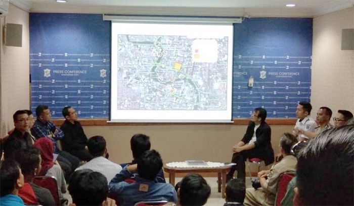 Lanjutkan Proyek Alun-alun Surabaya, Separuh Jalan Yos Sudarso Ditutup