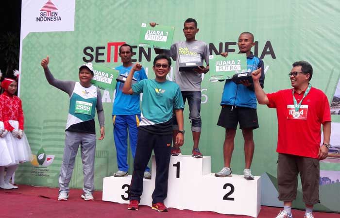 Green Industry Trail Run 2016 Semen Indonesia Diikuti Ribuan Peserta se-Indonesia Green Industry Trail Run 2016 Semen Indonesia Diikuti Ribuan Peserta se-Indonesia