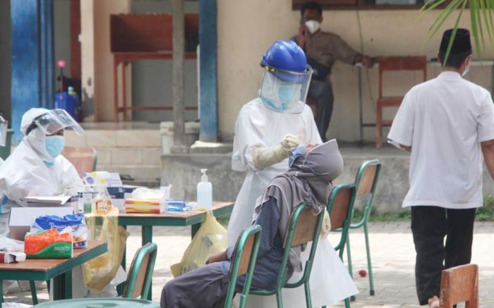 Tekan Klaster Pondok Pesantren, Satgas Covid-19 Blitar Gencarkan 3T Tekan Klaster Pondok Pesantren, Satgas Covid-19 Blitar Gencarkan 3T