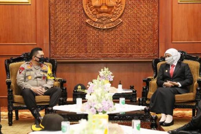Sambut Kapolda Jatim Baru, Gubernur Khofifah: Selamat Datang di Bumi Majapahit Sambut Kapolda Jatim Baru, Gubernur Khofifah: Selamat Datang di Bumi Majapahit