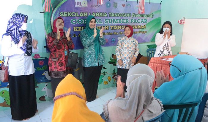 Sekolah Orang Tua Hebat dan Lansia Tangguh Diresmikan di Kota Probolinggo Sekolah Orang Tua Hebat dan Lansia Tangguh Diresmikan di Kota Probolinggo