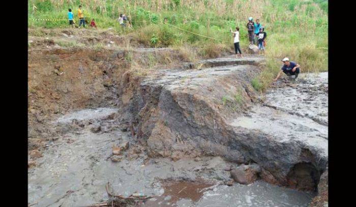 Lahan Pertanian di Sekitar Semburan Lumpur Gondang Bojonegoro Sulit Ditanami Lahan Pertanian di Sekitar Semburan Lumpur Gondang Bojonegoro Sulit Ditanami