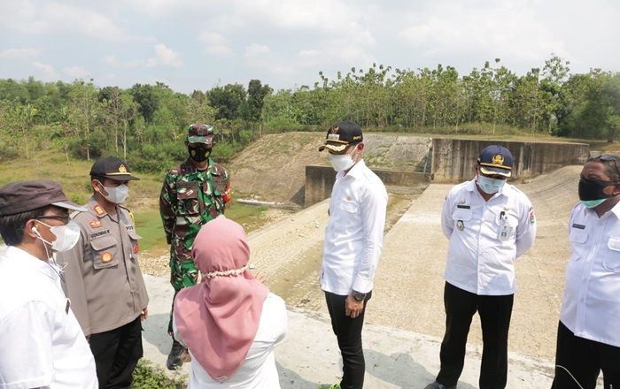 Penanganan Banjir di Tuban, Bupati Lindra: Perlu Perbaikan Ekosistem Hulu Penanganan Banjir di Tuban, Bupati Lindra: Perlu Perbaikan Ekosistem Hulu