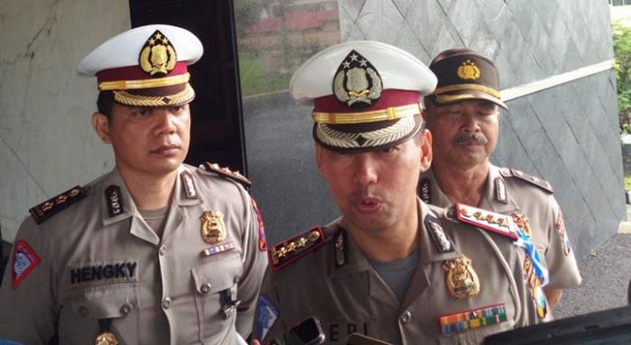 3.147 Anggota Polda Jatim Ikuti Gelar Apel Persiapan Operasi Keselamatan Semeru 2019 3.147 Anggota Polda Jatim Ikuti Gelar Apel Persiapan Operasi Keselamatan Semeru 2019
