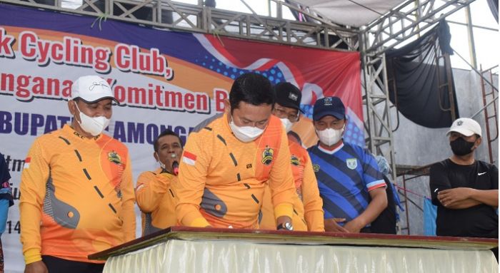 Bupati Lamongan Komitmen Tingkatkan Mutu Pendidikan Bupati Lamongan Komitmen Tingkatkan Mutu Pendidikan
