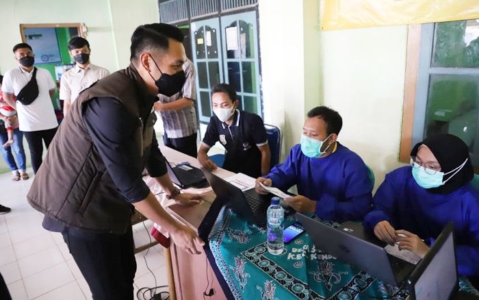 300 Ribu Warga Tuban Telah Divaksin, Pemkab Targetkan 900 Ribu Dosis 300 Ribu Warga Tuban Telah Divaksin, Pemkab Targetkan 900 Ribu Dosis