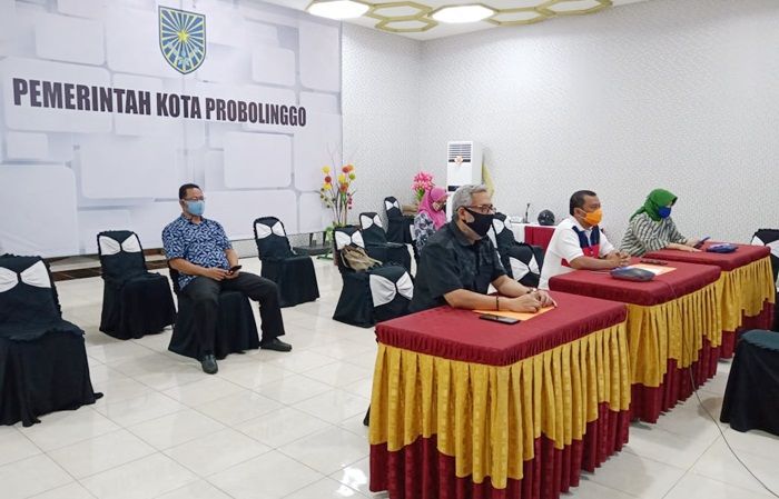 Nakes Positif Terpapar Covid-19, Wawali Probolinggo Kecewa Warga Tidak Jujur Nakes Positif Terpapar Covid-19, Wawali Probolinggo Kecewa Warga Tidak Jujur