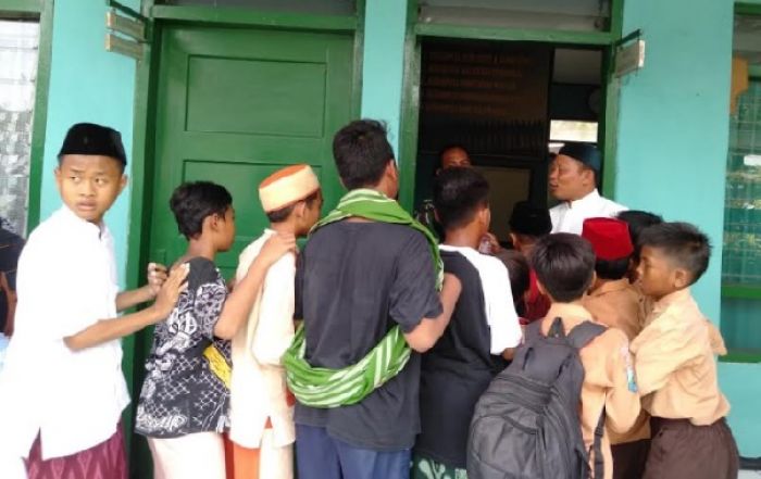 Koramil Pabean Surabaya Berbagi di Hari Jumat Koramil Pabean Surabaya Berbagi di Hari Jumat