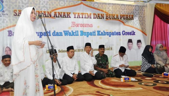 Santuni 550 Yatim, Durut PDAM Gresik Berharap Sispam Lancar