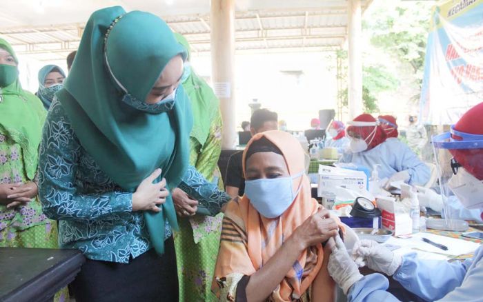 Bantu Pemkab, Kader PKK Sidoarjo Diterjunkan Untuk Pendataan Vaksinasi Bantu Pemkab, Kader PKK Sidoarjo Diterjunkan Untuk Pendataan Vaksinasi