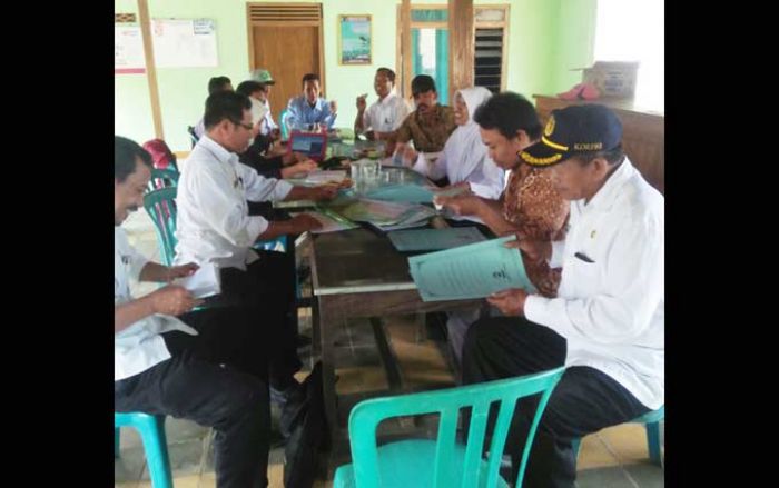 Tim Asistensi Merakurak Lakukan Monev ke Desa-Desa Tim Asistensi Merakurak Lakukan Monev ke Desa-Desa