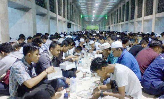 Jemaah Naqsabandiyah Baru Mulai Puasa Besok, Tarekat Syattariyah Baru Lihat Hilal Jemaah Naqsabandiyah Baru Mulai Puasa Besok, Tarekat Syattariyah Baru Lihat Hilal