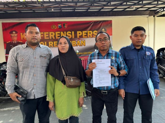 Oknum Perangkat Desa di Tuban Dilpolisikan, Diduga Serobot Tanah Milik Warga dan Mengintimidasi Oknum Perangkat Desa di Tuban Dilpolisikan, Diduga Serobot Tanah Milik Warga dan Mengintimidasi