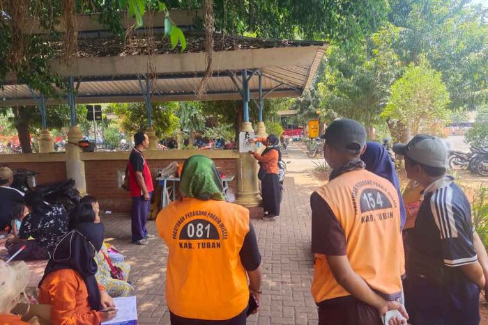 Hari Penglihatan Sedunia, 729 Warga Tuban Ikuti Periksa Kesehatan Mata Gratis Hari Penglihatan Sedunia, 729 Warga Tuban Ikuti Periksa Kesehatan Mata Gratis