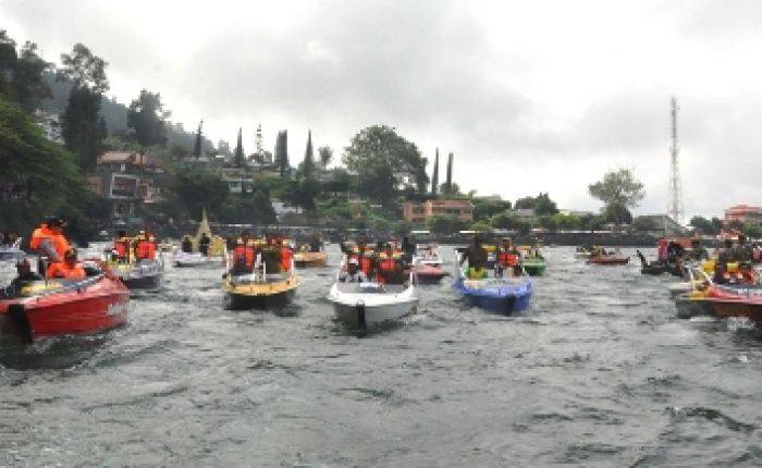 Gebyar Labuhan Sarangan Tutup Festival Lawu 2015