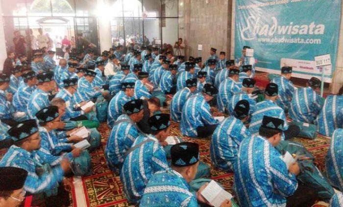 Pakai Pesawat Carter, 272 Jemaah Calon Haji Plus Ebad Wisata Berangkat ke Tanah Suci Pakai Pesawat Carter, 272 Jemaah Calon Haji Plus Ebad Wisata Berangkat ke Tanah Suci