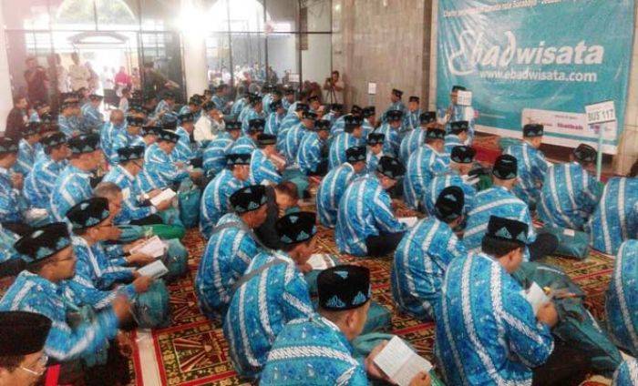 Pakai Pesawat Carter, 272 Jemaah Calon Haji Plus Ebad Wisata Berangkat ke Tanah Suci