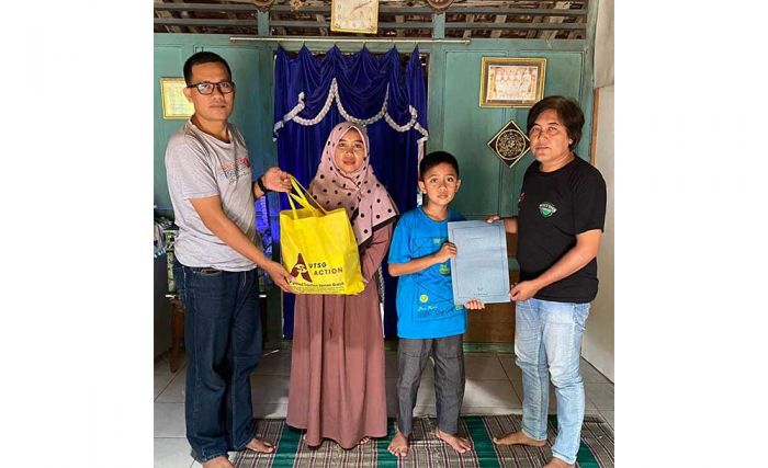 Disupport PT UTSG, PWI Santuni Keluarga Almarhum Wartawan di Tuban Disupport PT UTSG, PWI Santuni Keluarga Almarhum Wartawan di Tuban