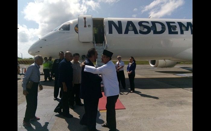 Teman Lama, Gus Ipul Bernostalgia dengan Surya Paloh di Surabaya Teman Lama, Gus Ipul Bernostalgia dengan Surya Paloh di Surabaya
