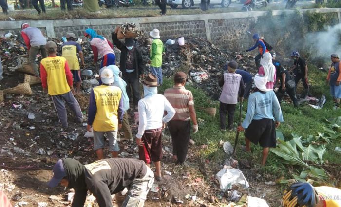 ARPL Kediri Gelar Grebeg Sampah Kediren dan Upaya Hidupkan Sumber Air ARPL Kediri Gelar Grebeg Sampah Kediren dan Upaya Hidupkan Sumber Air