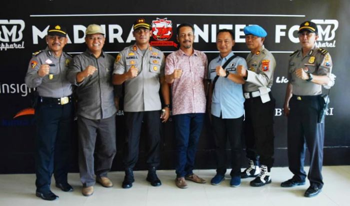 Kapolres Pamekasan Jamin Keamanan Laga MU FC Vs Barito Putera Kapolres Pamekasan Jamin Keamanan Laga MU FC Vs Barito Putera