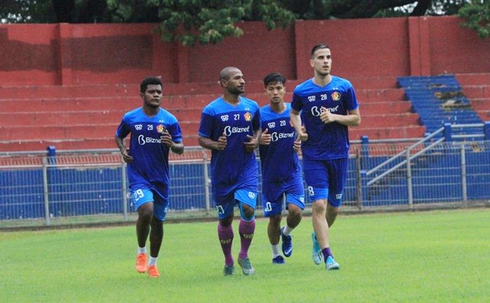 Ikuti Rapat Virtual dengan PSSI, Persik Kediri Usulkan Penghentian Total Liga Ikuti Rapat Virtual dengan PSSI, Persik Kediri Usulkan Penghentian Total Liga