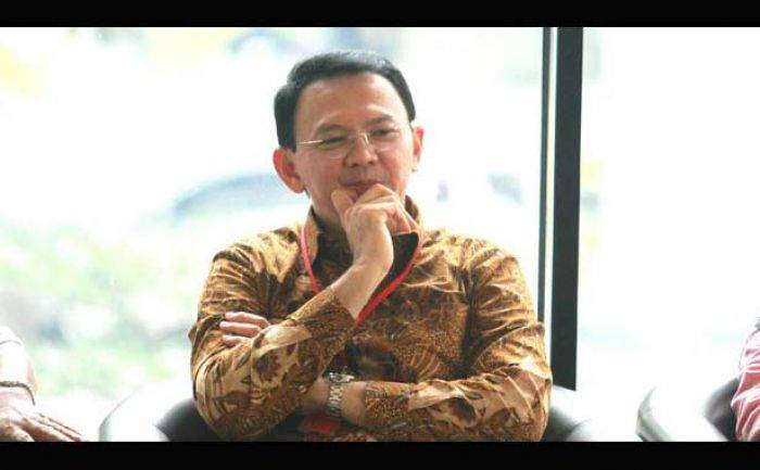 Elektabilitas Risma Terus Meroket, Ahok terus Melorot Elektabilitas Risma Terus Meroket, Ahok terus Melorot