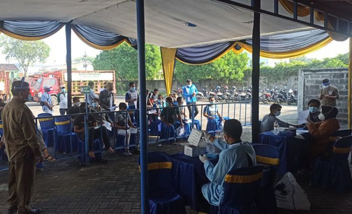 Tunjang Target Vaksinasi Satu Juta per Hari, Polresta Sidoarjo Maksimalkan Gerai Vaksin Presisi Tunjang Target Vaksinasi Satu Juta per Hari, Polresta Sidoarjo Maksimalkan Gerai Vaksin Presisi