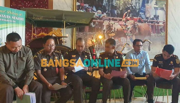 2 Pensiunan ASN Ditetapkan Tersangka Kasus Pengadaan Tanah Pengembangan Kaki Suramadu 2 Pensiunan ASN Ditetapkan Tersangka Kasus Pengadaan Tanah Pengembangan Kaki Suramadu