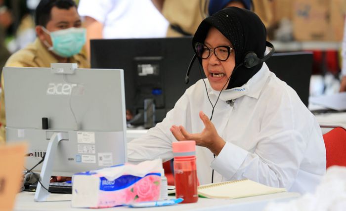 Sibuk Tangani Covid-19, Wali Kota Risma Sempatkan Diri Beri Kuliah di Lemhanas Sibuk Tangani Covid-19, Wali Kota Risma Sempatkan Diri Beri Kuliah di Lemhanas