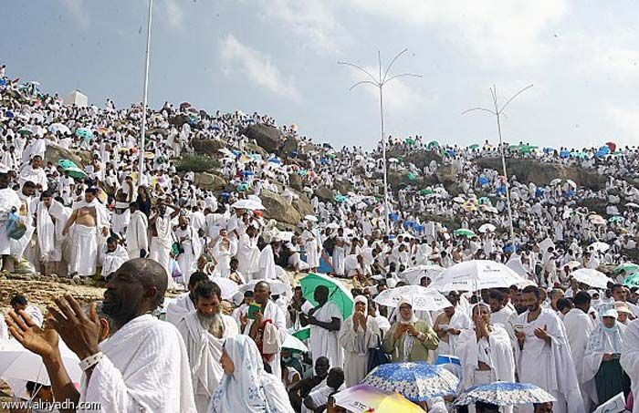 Tafsir Al-Isra 8: Menyanyikan Lagu Indonesia Raya saat Wukuf di Arafah Tafsir Al-Isra 8: Menyanyikan Lagu Indonesia Raya saat Wukuf di Arafah