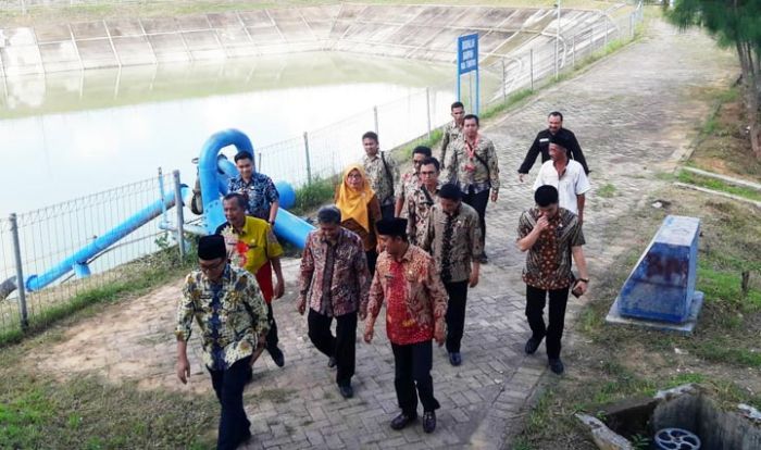 Kunker Spesifik di Kabupaten Pamekasan, Komisi V DPR RI Janji Realisasikan Bantuan Kunker Spesifik di Kabupaten Pamekasan, Komisi V DPR RI Janji Realisasikan Bantuan