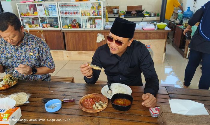 Dirut RSUD Bangil Diminta Tak Hanya Minta Maaf, Tapi Juga Mundur dari Jabatannya Dirut RSUD Bangil Diminta Tak Hanya Minta Maaf, Tapi Juga Mundur dari Jabatannya