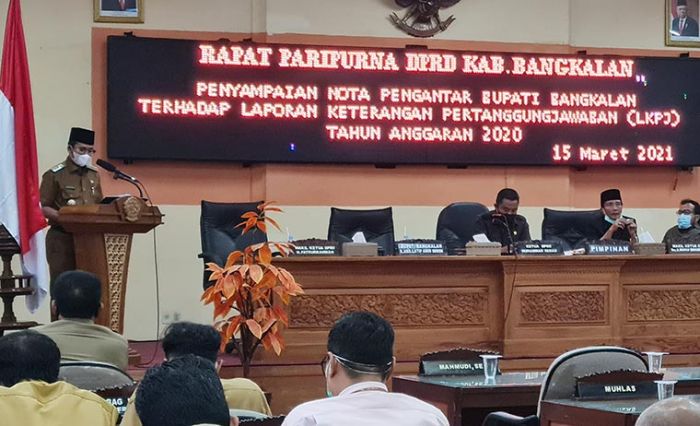 2,5 Tahun Pimpin Bangkalan, Ra Latif Akui Banyak Visi-Misi yang Belum Terwujud Karena Pandemi 2,5 Tahun Pimpin Bangkalan, Ra Latif Akui Banyak Visi-Misi yang Belum Terwujud Karena Pandemi