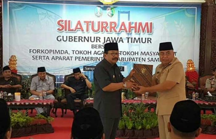 Gubernur Jatim Nonaktifkan Bupati Sampang, Tunjuk Wabup jadi Plt Gubernur Jatim Nonaktifkan Bupati Sampang, Tunjuk Wabup jadi Plt