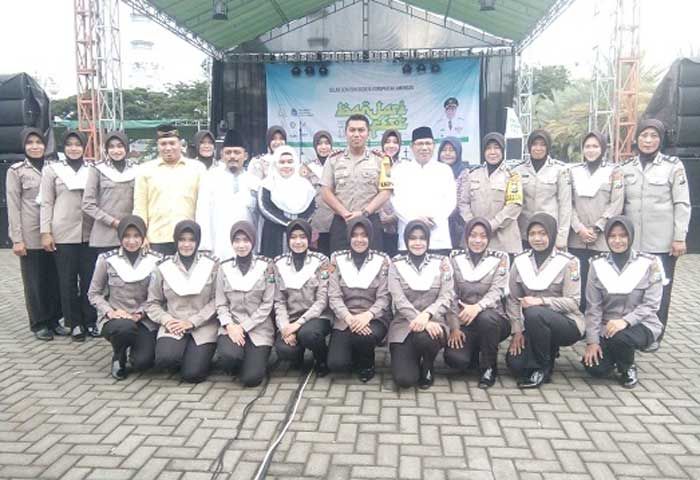 Upaya Dekatkan Diri dengan Masyarakat, Polwan Polres Lamongan Bersalawat Upaya Dekatkan Diri dengan Masyarakat, Polwan Polres Lamongan Bersalawat