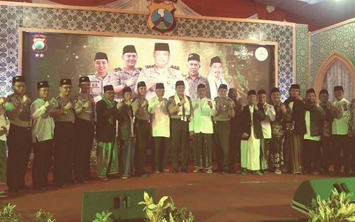 Polres Gresik Pelopor MTQ di Lingkungan Polri Polres Gresik Pelopor MTQ di Lingkungan Polri
