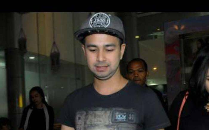 Raffi Ahmad Lecehkan Profesi Wartawan, Ketua PWJ: Dia Harus Dipidanakan Raffi Ahmad Lecehkan Profesi Wartawan, Ketua PWJ: Dia Harus Dipidanakan
