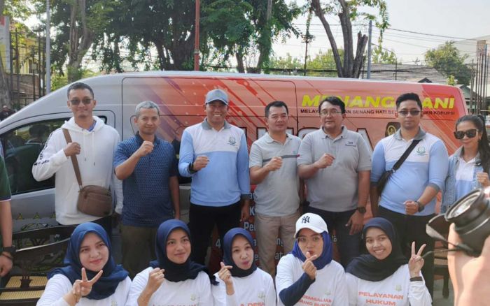 Kejari Sidoarjo Luncurkan Pelayanan Si Mola untuk Pengambilan Tilang dan Pelayanan Hukum Lainnya Kejari Sidoarjo Luncurkan Pelayanan Si Mola untuk Pengambilan Tilang dan Pelayanan Hukum Lainnya